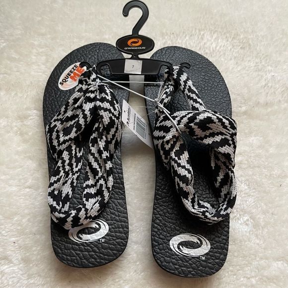 Academy Sports O’raegeous Sandals - Picture 1 of 4